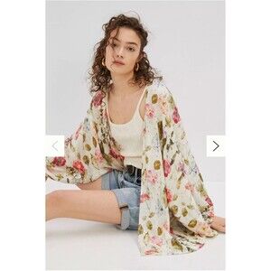 Anthropologie Marie Shimmer Gold Floral Kimono One Size